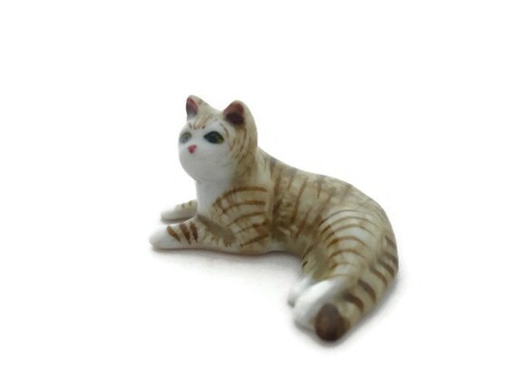 dollhouse miniature cats