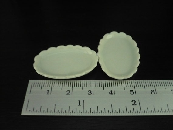 5x3.00 cm White Mini Heart Plate Dollhouse Miniatures Ceramic Supply Food