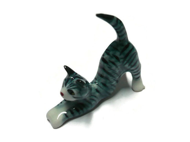 Mini Tiny Black White Striped Cat Dollhouse Miniature Ceramic Animal Figurines
