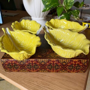 Vintage SECLA Portugal Yellow Cabbage Leaf Bowls, Majolica Ceramic Set of 4