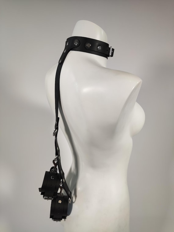 Ensemble BDSM en cuir – Menottes de contrainte mains dans le dos – Accessoires bondage adulte