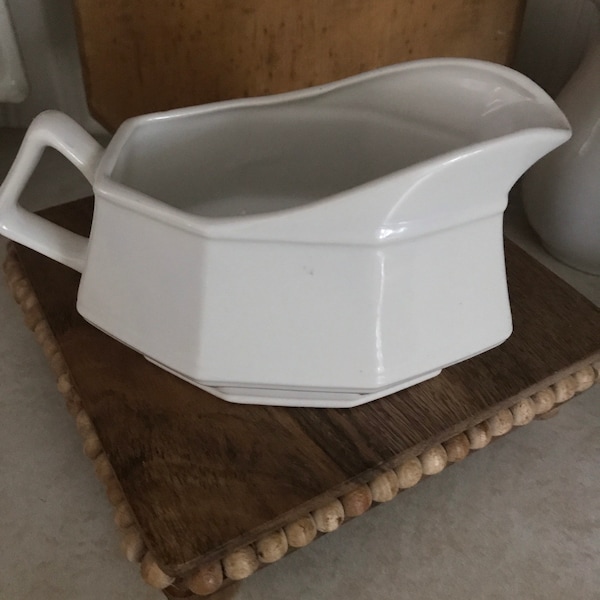 Gravy Boat Ironstone White China Federal Style Dining Serving Tabletop DisplayShelf Gift