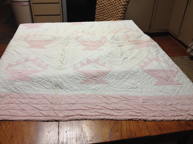 Beautiful Pale Pink And White Hand Sewn Vintage Quilt image 4