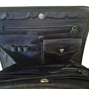 Bolso bandolera organizador vintage Brighton de piel de cocodrilo en negro y marrón imagen 5