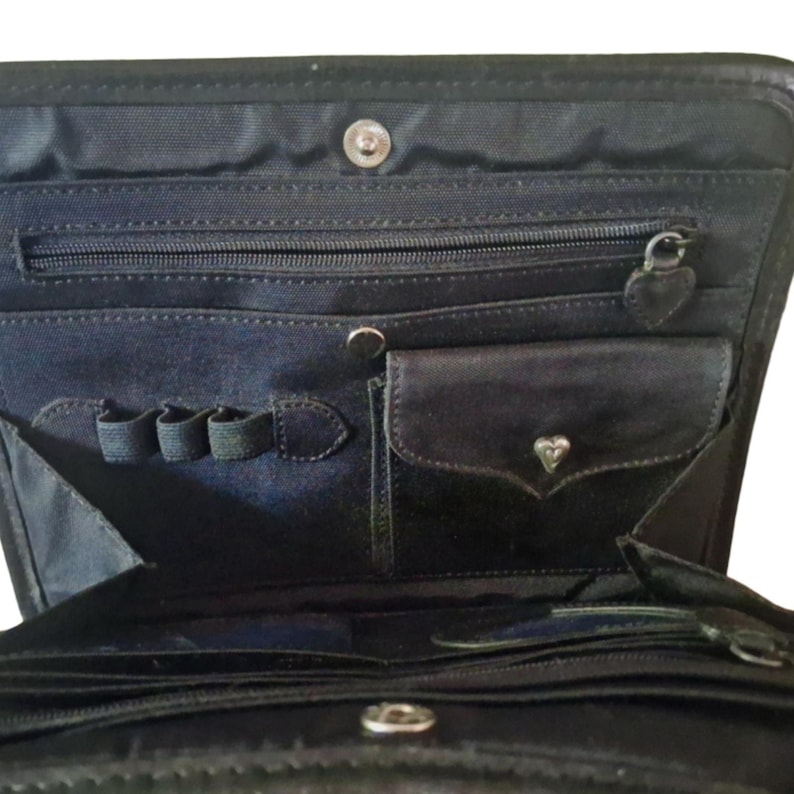 Bolso bandolera organizador vintage Brighton de piel de cocodrilo en negro y marrón imagen 5