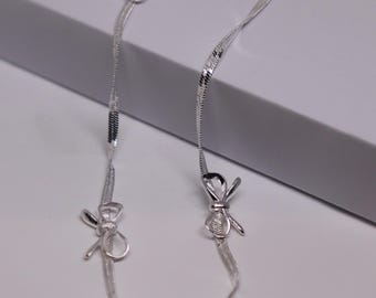Collar con lazo plateado, colgante coqueto y delicado, joyería minimalista con cadena de serpiente, regalo para ella.