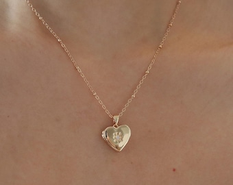 Colar com pingente de coração dourado, em prata de lei S925, joia delicada e romântica.