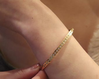 Pulseira de ouro delicada: pavê de diamantes Half Eternity, joias empilháveis