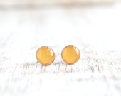 Caramelo de Itty Bitty Stud pendientes - tonos tierra - acero quirúrgico hipoalergénico Post pendientes
