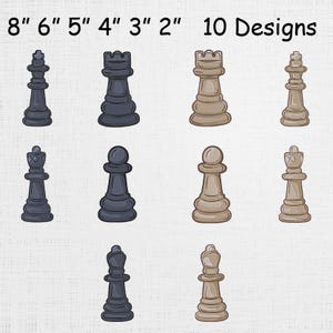 Może przedstawiać: Dziesięć wzorów figur szachowych w odcieniach szarości i beżu, o wymiarach od 5 do 20 cm. Figury obejmują króla, wieżę, królową, pionka i gońca. Wyświetlany jest tekst "10 Designs".