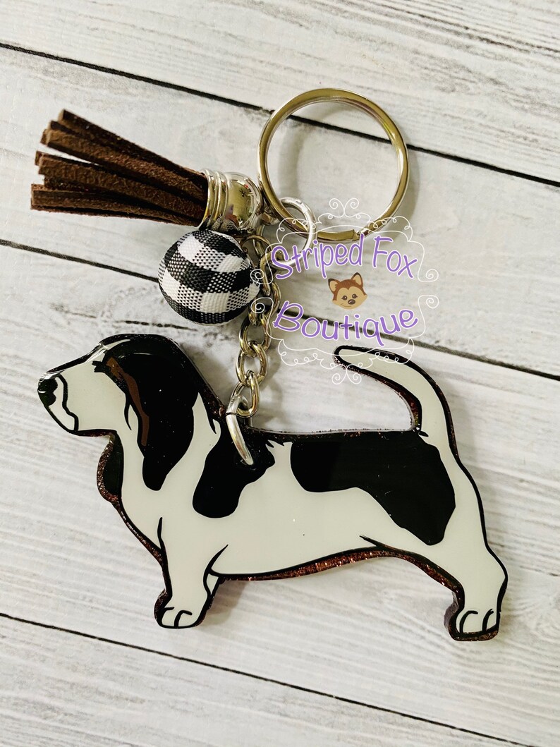 Bassett Hound SVG l Keychain cut file l Dog l Doggo l Hand drawn l Lemon Bassett Hound image 2