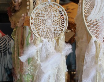 Small Vintage Lace Dream Catcher, boho, baby nursery decor, dreamcatcher, sweet dreams, gypsy, feathers, dream big, D2