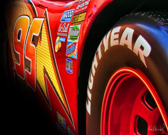 Lightning McQueen (Disney's Cars)-Size:68 x 28 