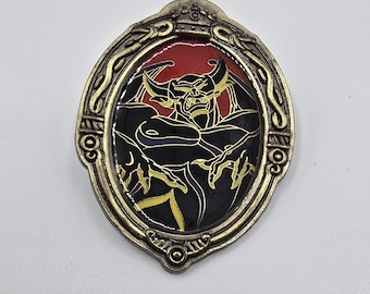 Pin oficial vintage de Disney de Chernabog de la película Fantasía con un marco alrededor