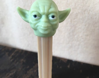 yoda pez dispenser 1997