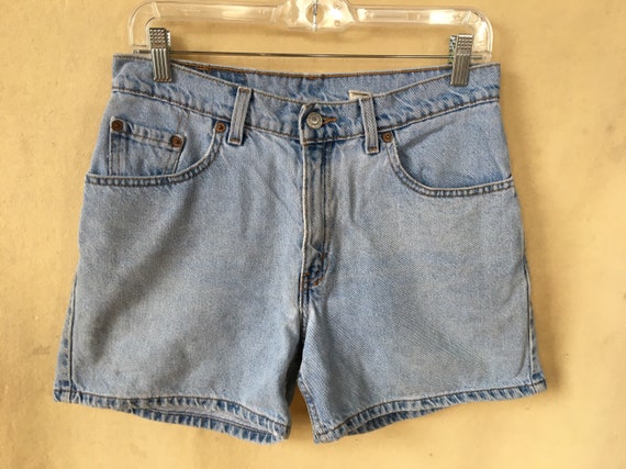 ladies red denim shorts