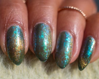A Light in the Forest | Green & Gold magnetic nail polish with shifting auroral flakies
