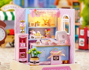 Miniaturbausatz - Candy Shop DIY Kit mit Licht - Mini Candy Store Bausatz - Geschenk unter 20