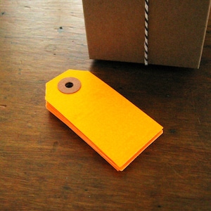 Étiquettes cadeaux orange fluo, étiquettes pour colis, lot de 20