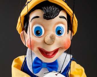 Marioneta de dibujos animados de Pinocho – Marioneta checa hecha a mano en Praga