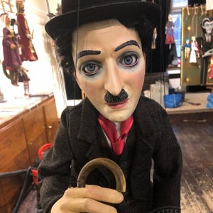 Grande burattino ceco della marionetta di Charlie Chaplin immagine 1