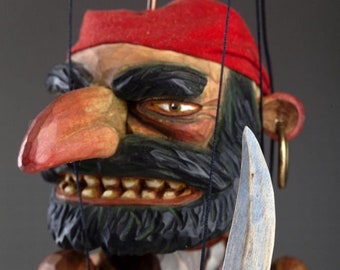 Pirate Captain Morgan, marionnette en bois sculptée à la main