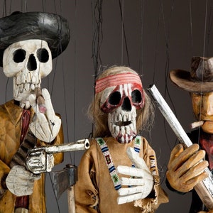 Might is right - collection of 3 marionettes