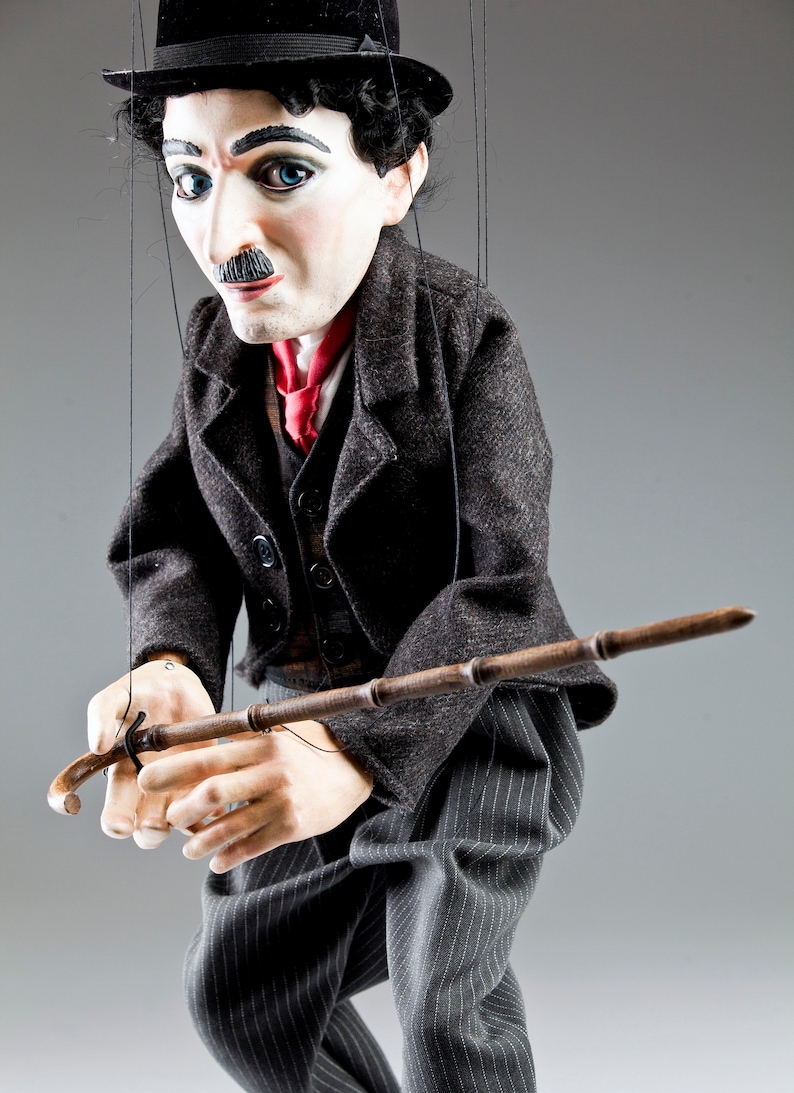 Grande burattino ceco della marionetta di Charlie Chaplin immagine 8