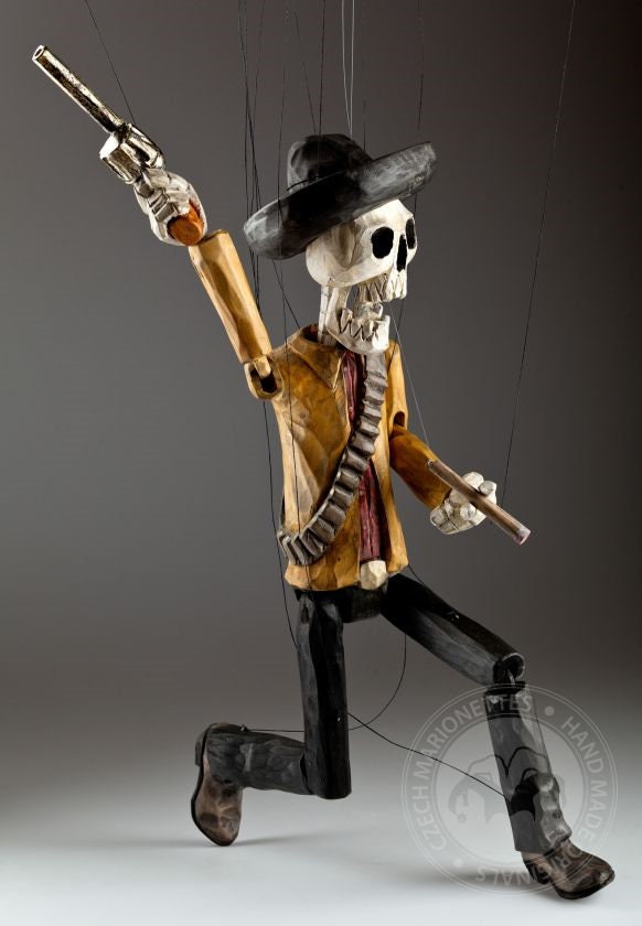 エミリオ・ザパタ・サリザール – 手彫りのマリオネットの骸骨、25