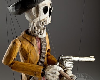 エミリオ・ザパタ・サリザール – 手彫りのマリオネットの骸骨、25