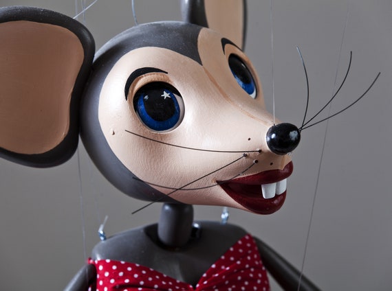 66 idées de Marionettiste  marionnette, fabrication de marionnettes,  marionnette à fil