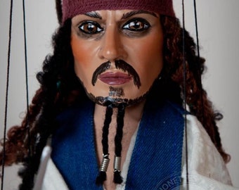 Marionnette pirate tchèque - figurine faite main de Pargue