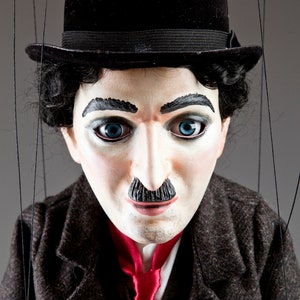 Grande burattino ceco della marionetta di Charlie Chaplin immagine 5