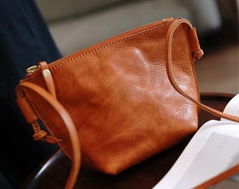 Bolsa transversal feminina feita à mão: tamanho pequeno, couro, estilo boho