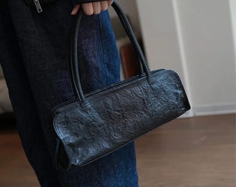 Bolsa de couro tamanho grande: Bolsa feminina longa preta com alça superior.