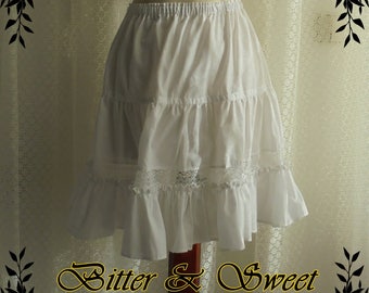 White petticoat with lace -Lolita -Steampunk -Burlesque -Belle Epoque -Can Can -Wester -Circus -Ruffles -(Bitter & Sweet)