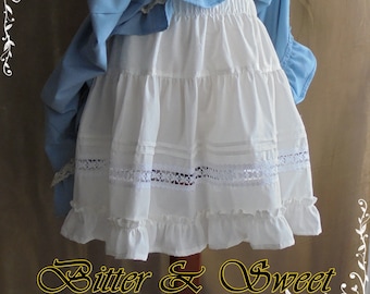 White petticoat with lace -Lolita -Steampunk -Burlesque -Belle Epoque -Can Can -Wester -Circus -Ruffles -(Bitter & Sweet)