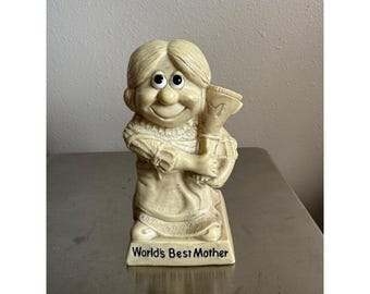Vintage 1970 R & W Berries World's Best Mother Figurine Made in USA 1970