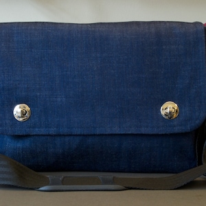 Sac messager en jean avec bandoulière - sacoche en tissu pour tablette, appareil photo, etc.