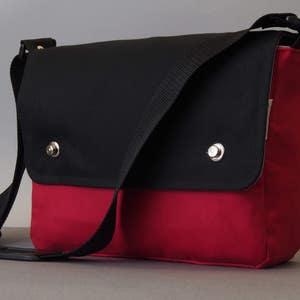 Waxed Cotton Messenger Bag with LOXX fasteners