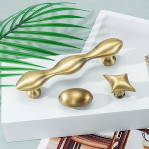 Antique Bronze Drawer Pulls,Solid Brass Kitchen Handles Decor Oval Knobs,Vintage Cupboard Handles