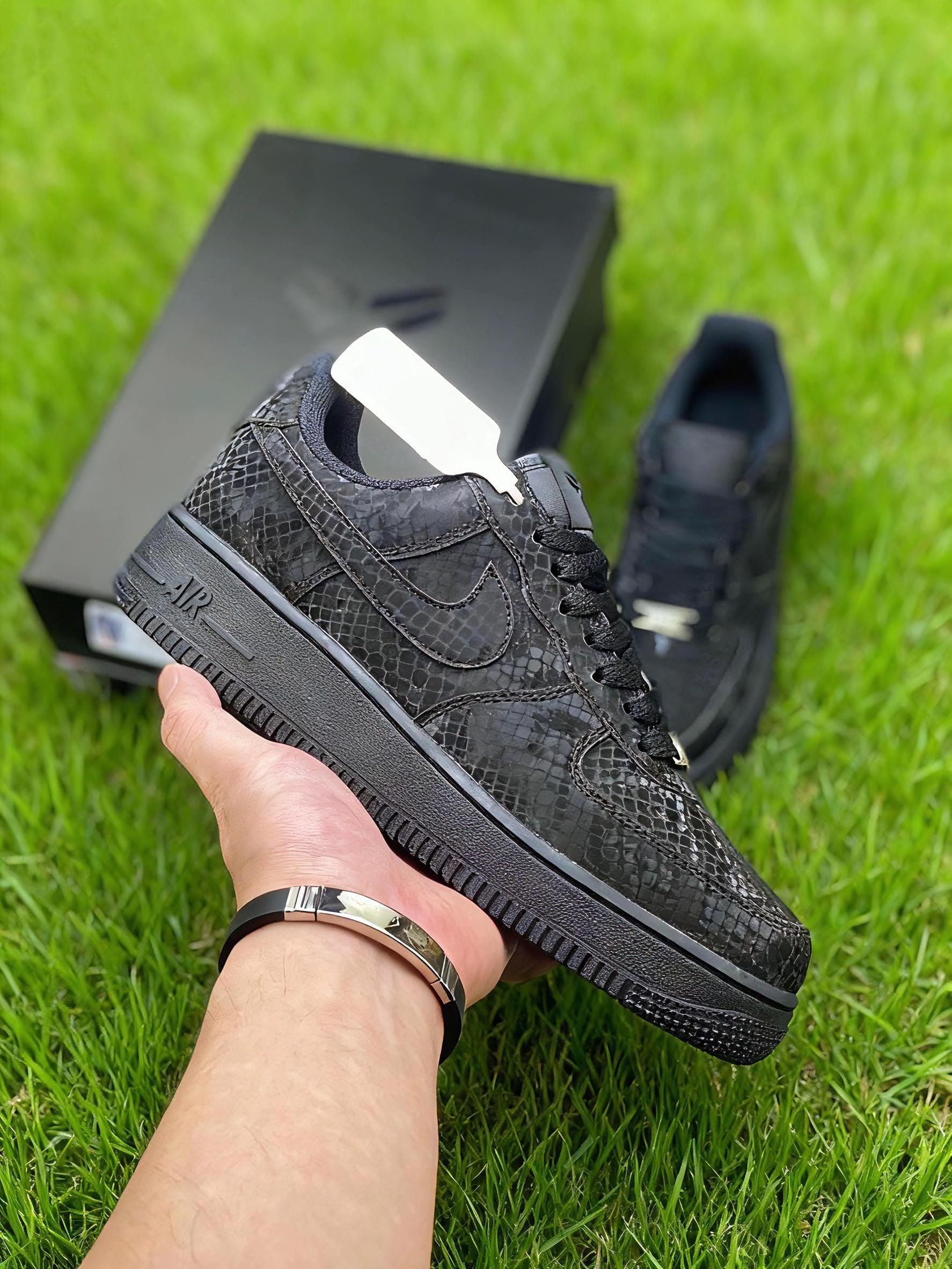 Handmade Nike Air Force 1 black Stingray sneakers Hand Painted Air Force 1 Custom Sneakers | Black & Orange  main image 4