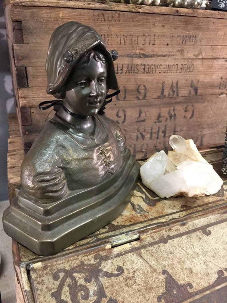 Dante/'s Lover at Gothic Rose Antiques Antique Statue Bust of Beatrice