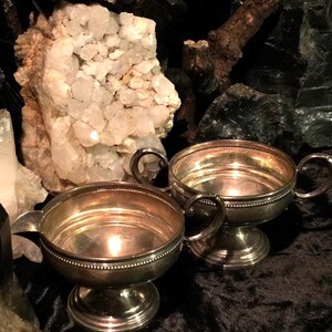 Antieke sterling melkkan en suikerpot bij Gothic Rose Antiques