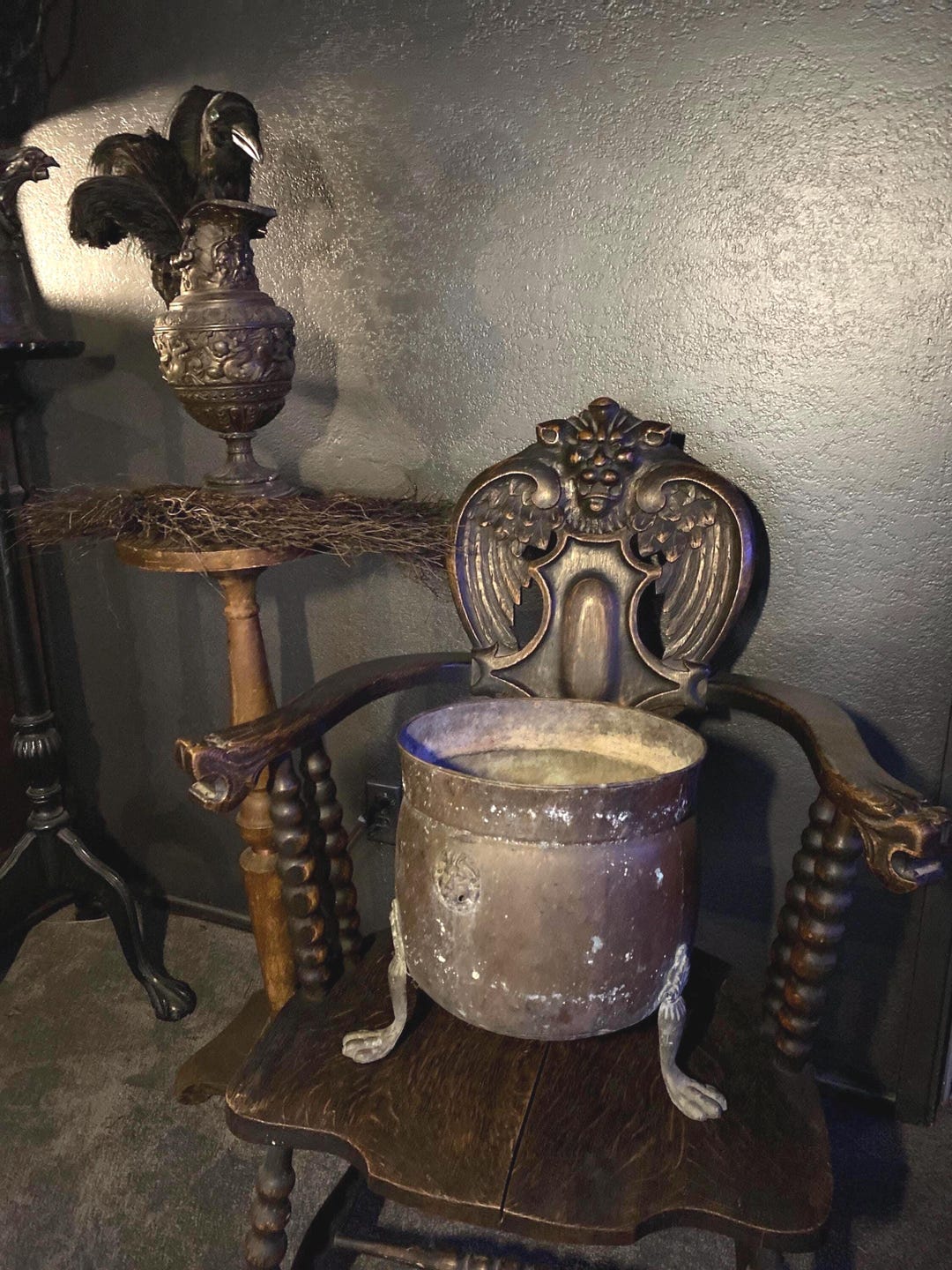 OLD WORLD CAULDRON Great Paw Feet and Lion Heads - Witch Cottage ...