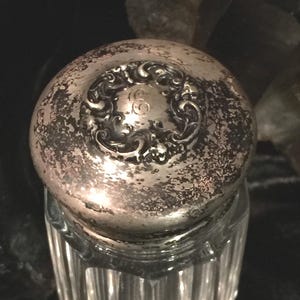 Precious PERFUME SCENT BOTTLE Antique Cut Crystal with Sterling Silver Repousse Lid