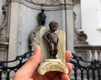 Funny Brussels Souvenir Magnet, 3D Manneken Pis Refrigerator Decor, Belgian Travel Keepsake, Quirky European Landmark Miniature Gift