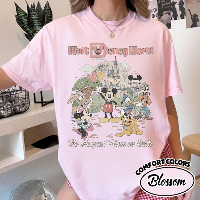 Comfort Color Retro Mickey Disneyworld Shirt, Mickey & Friends Shirts, Walt Disneyworld Shirt, Disney 2026 Trip, Disney Vacation Tee YSYS09 bild 1