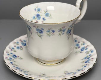 Royal Albert ''Memory Lane'' Tasse & Untertasse - Vintage Bone China Teetasse