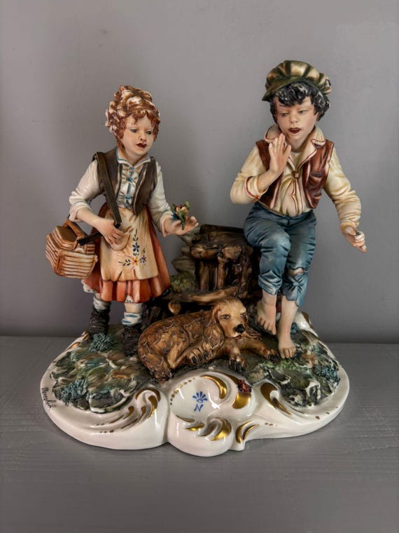 カポディモンテ イタリア 少年 少女 ヴィンテージ フィギュリン O